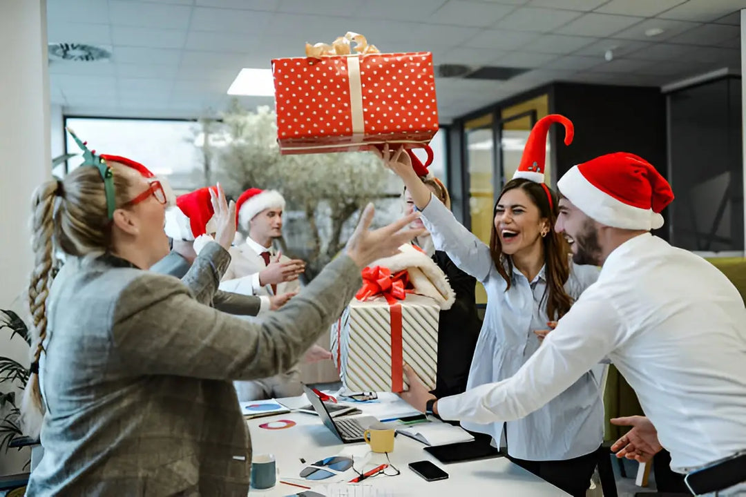 Best Office Gift Ideas in 2025: Thoughtful Personalized & Team-Friendly